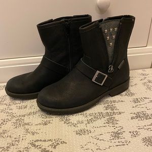 ECCO NEW BOOTS SIZE 35 NEVER WORN